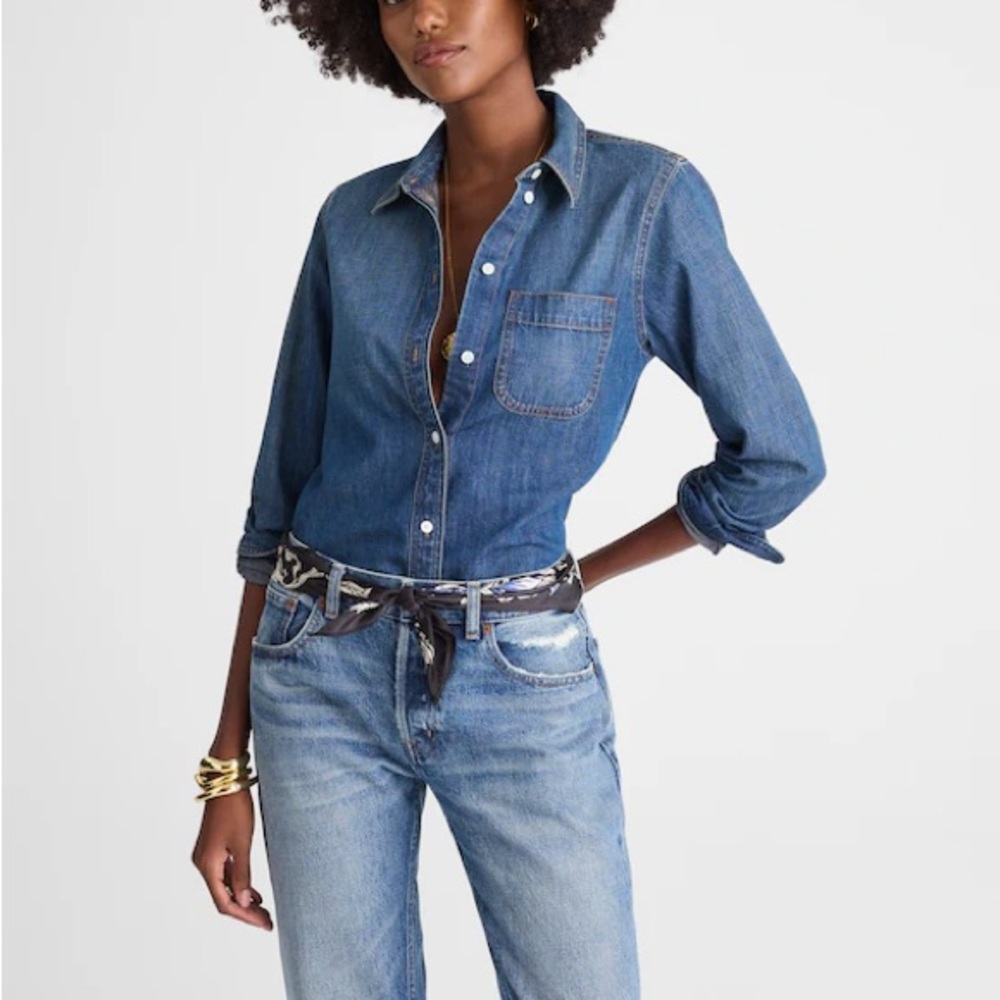 NWT Tuckable Denim Shirt in Greendale Wash
